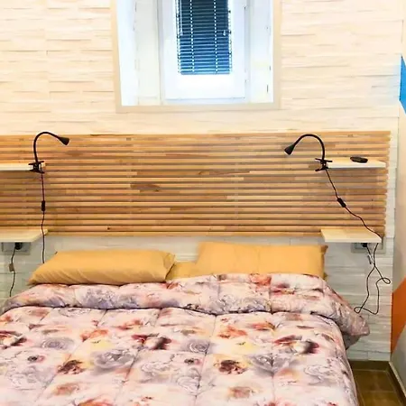 Appartement Le Rondini à Torre del Greco Extérieur photo